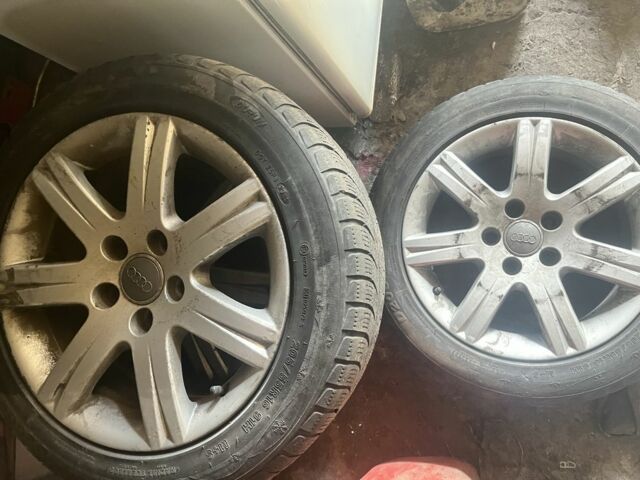 Черный Ауди А4, объемом двигателя 2.5 л и пробегом 280 тыс. км за 4000 $, фото 8 на Automoto.ua