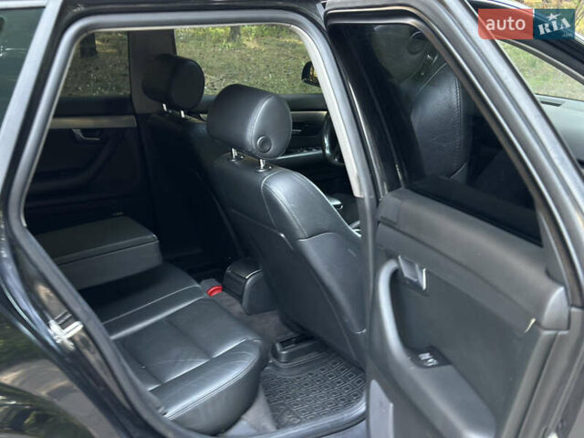 Черный Ауди А4, объемом двигателя 2.5 л и пробегом 378 тыс. км за 5500 $, фото 13 на Automoto.ua