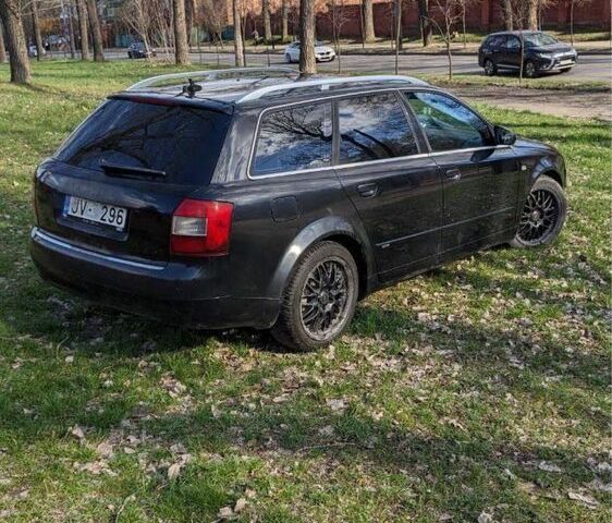 Чорний Ауді А4, об'ємом двигуна 2.5 л та пробігом 424 тис. км за 1903 $, фото 4 на Automoto.ua