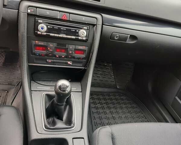 Чорний Ауді А4, об'ємом двигуна 1.6 л та пробігом 270 тис. км за 4950 $, фото 12 на Automoto.ua