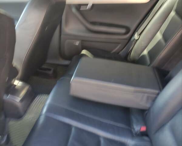 Чорний Ауді А4, об'ємом двигуна 2.5 л та пробігом 400 тис. км за 3500 $, фото 9 на Automoto.ua