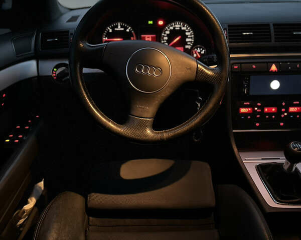 Ауди А4 2003 в Ивано-Франковске на Automoto.ua Черный Ауди А4, объемом двигателя 1.9 л и пробегом 320 тыс. км за 4850 $, фото 27 на Automoto.ua