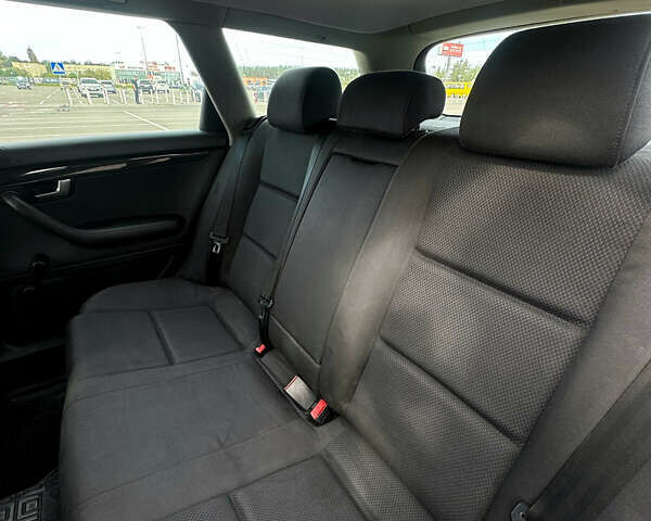 Черный Ауди А4, объемом двигателя 1.98 л и пробегом 272 тыс. км за 5000 $, фото 6 на Automoto.ua