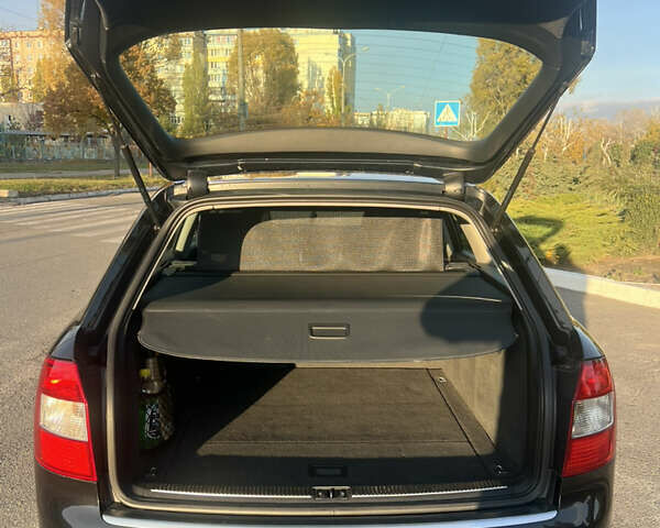 Чорний Ауді А4, об'ємом двигуна 1.6 л та пробігом 230 тис. км за 5600 $, фото 13 на Automoto.ua