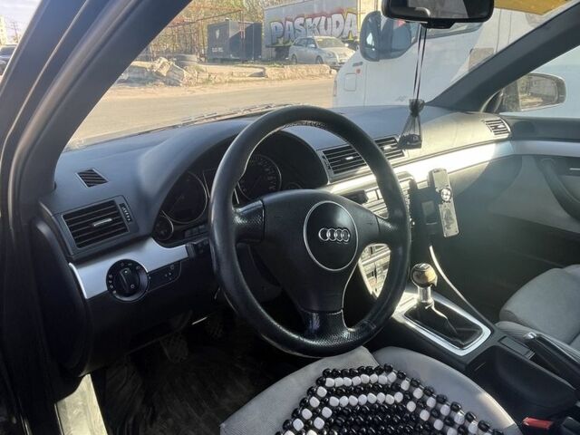 Чорний Ауді А4, об'ємом двигуна 2.5 л та пробігом 424 тис. км за 1903 $, фото 5 на Automoto.ua