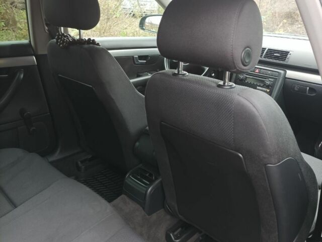 Чорний Ауді А4, об'ємом двигуна 1.8 л та пробігом 278 тис. км за 5500 $, фото 3 на Automoto.ua