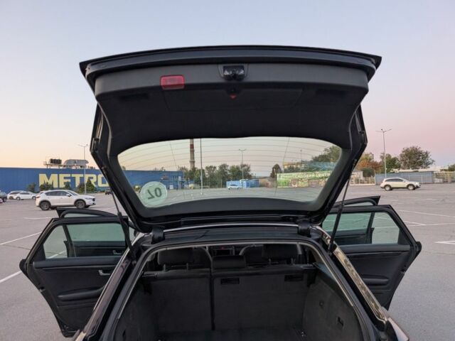 Черный Ауди А4, объемом двигателя 2 л и пробегом 252 тыс. км за 4300 $, фото 21 на Automoto.ua