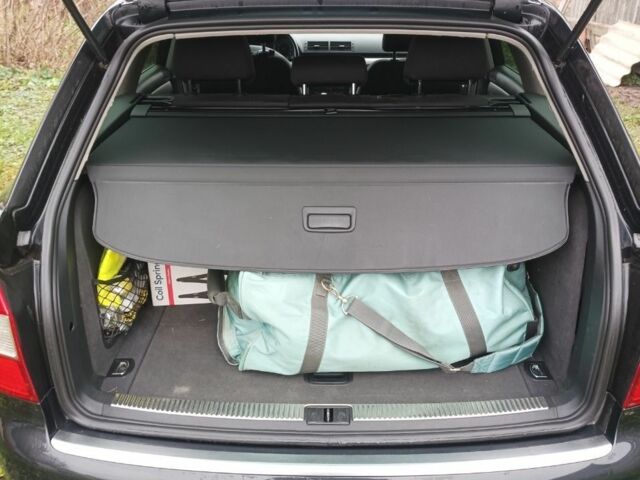 Чорний Ауді А4, об'ємом двигуна 1.8 л та пробігом 278 тис. км за 5500 $, фото 4 на Automoto.ua