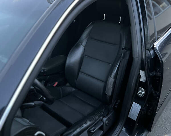 Ауди А4 2003 в Ивано-Франковске на Automoto.ua Черный Ауди А4, объемом двигателя 1.9 л и пробегом 320 тыс. км за 4850 $, фото 13 на Automoto.ua