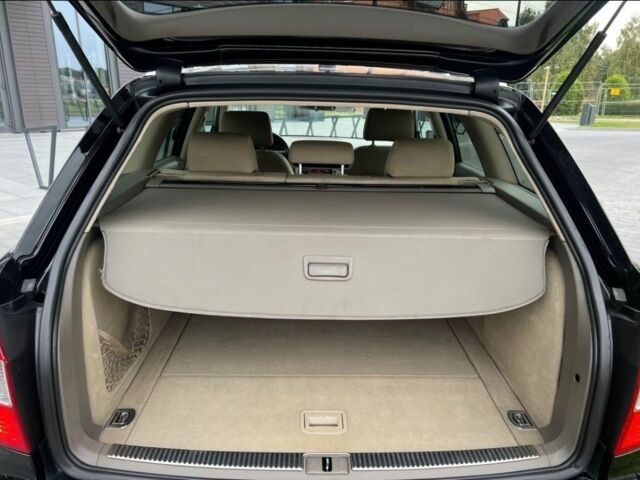 Чорний Ауді А4, об'ємом двигуна 1.9 л та пробігом 234 тис. км за 2350 $, фото 11 на Automoto.ua