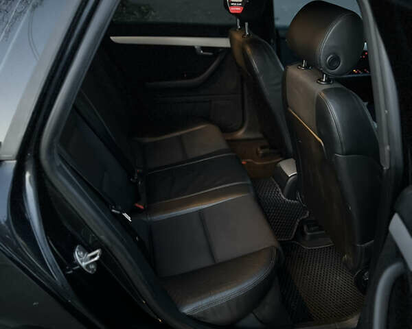 Ауди А4 2003 в Ивано-Франковске на Automoto.ua Черный Ауди А4, объемом двигателя 1.9 л и пробегом 320 тыс. км за 4850 $, фото 16 на Automoto.ua