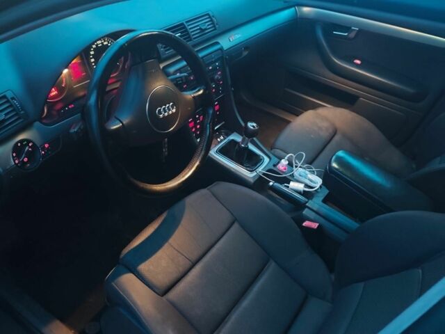 Чорний Ауді А4, об'ємом двигуна 0 л та пробігом 385 тис. км за 3000 $, фото 4 на Automoto.ua