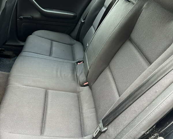 Чорний Ауді А4, об'ємом двигуна 1.9 л та пробігом 430 тис. км за 5500 $, фото 19 на Automoto.ua