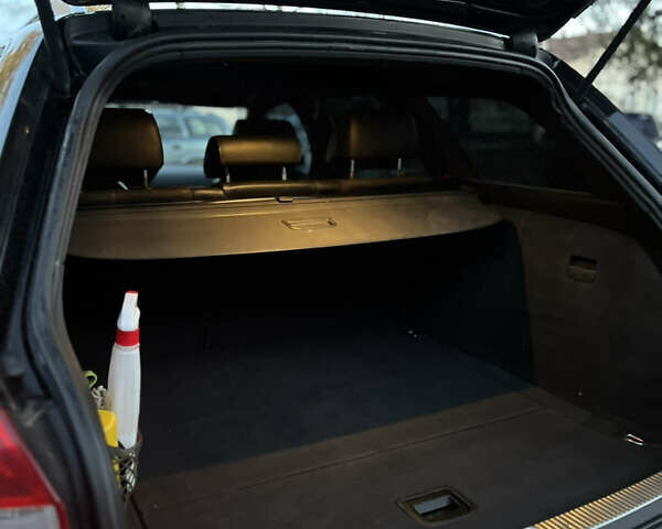 Ауди А4 2003 в Ивано-Франковске на Automoto.ua Черный Ауди А4, объемом двигателя 1.9 л и пробегом 320 тыс. км за 4850 $, фото 12 на Automoto.ua