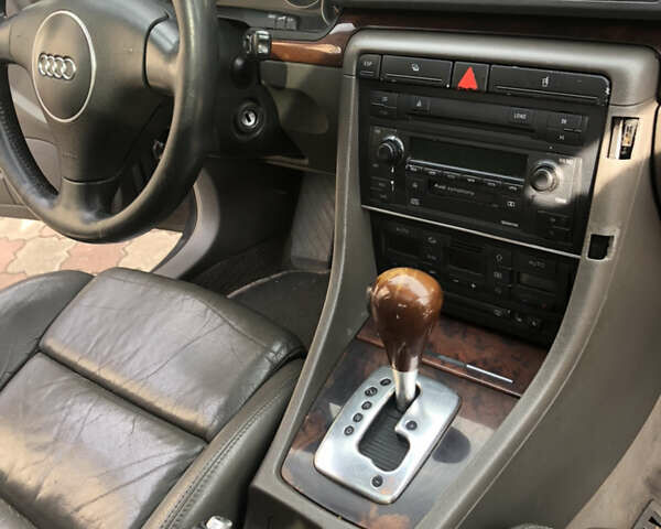 Чорний Ауді А4, об'ємом двигуна 2.5 л та пробігом 378 тис. км за 3300 $, фото 12 на Automoto.ua