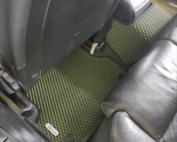 Чорний Ауді А4, об'ємом двигуна 2.5 л та пробігом 400 тис. км за 3500 $, фото 13 на Automoto.ua