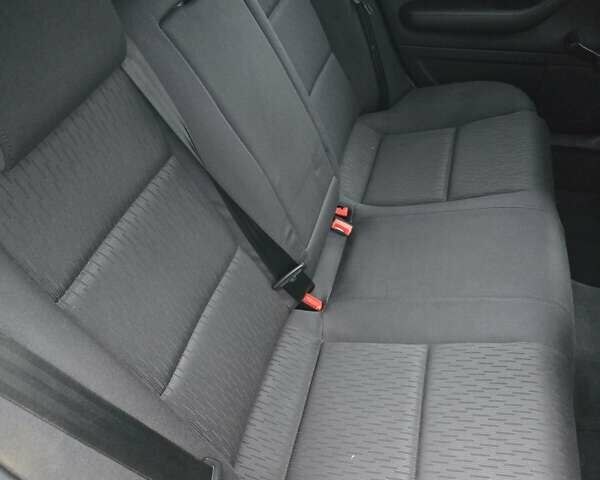 Черный Ауди А4, объемом двигателя 1.6 л и пробегом 221 тыс. км за 5999 $, фото 38 на Automoto.ua