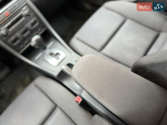 Черный Ауди А4, объемом двигателя 1.9 л и пробегом 300 тыс. км за 2850 $, фото 8 на Automoto.ua