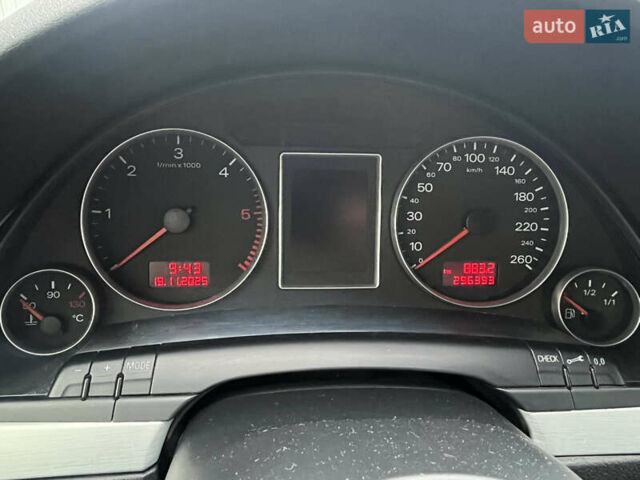 Черный Ауди А4, объемом двигателя 2.97 л и пробегом 296 тыс. км за 8650 $, фото 4 на Automoto.ua