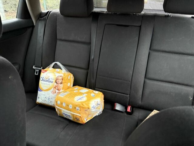 Черный Ауди А4, объемом двигателя 1.9 л и пробегом 300 тыс. км за 2850 $, фото 14 на Automoto.ua