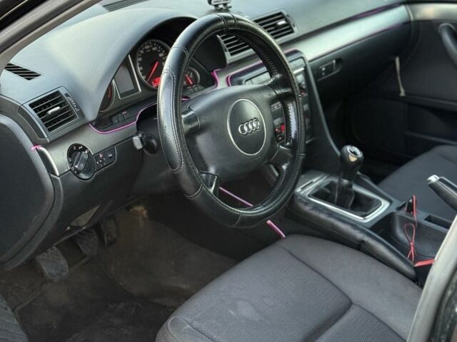 Черный Ауди А4, объемом двигателя 1.9 л и пробегом 155 тыс. км за 2800 $, фото 6 на Automoto.ua