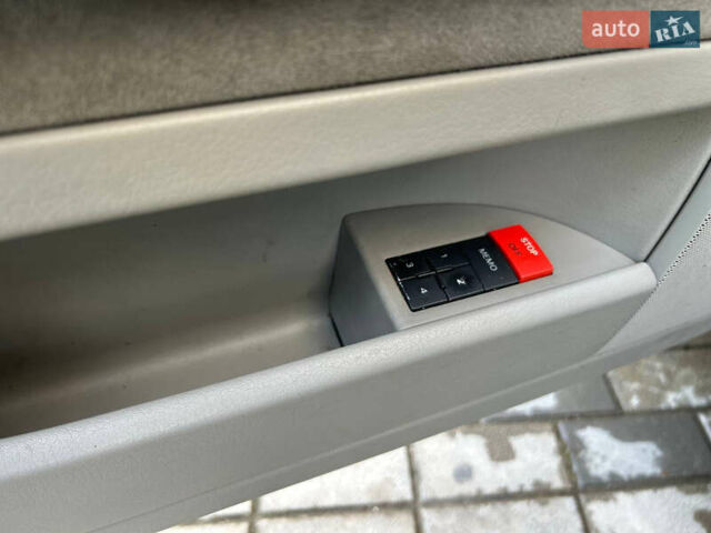 Чорний Ауді А4, об'ємом двигуна 2 л та пробігом 395 тис. км за 5950 $, фото 21 на Automoto.ua