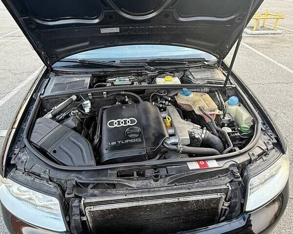 Ауди А4 2004 в Броварах на Automoto.ua Черный Ауди А4, объемом двигателя 1.8 л и пробегом 257 тыс. км за 8500 $, фото 5 на Automoto.ua