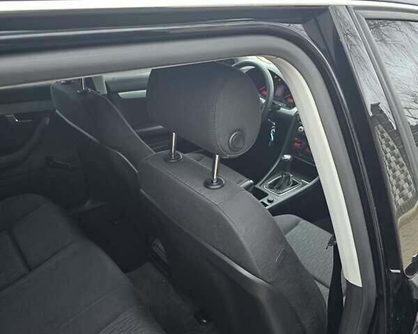 Черный Ауди А4, объемом двигателя 1.6 л и пробегом 221 тыс. км за 5999 $, фото 39 на Automoto.ua