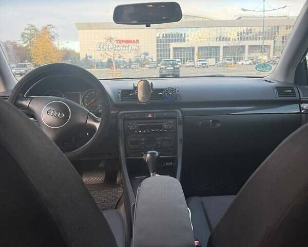 Ауди А4 2004 в Броварах на Automoto.ua Черный Ауди А4, объемом двигателя 1.8 л и пробегом 257 тыс. км за 8500 $, фото 1 на Automoto.ua