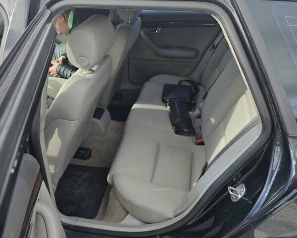 Чорний Ауді А4, об'ємом двигуна 1.9 л та пробігом 388 тис. км за 5350 $, фото 19 на Automoto.ua