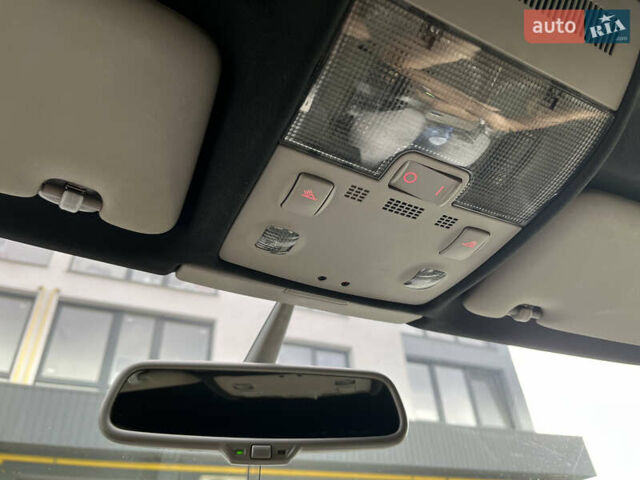 Чорний Ауді А4, об'ємом двигуна 1.9 л та пробігом 395 тис. км за 5500 $, фото 45 на Automoto.ua