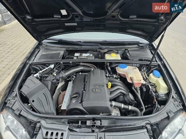 Черный Ауди А4, объемом двигателя 1.6 л и пробегом 221 тыс. км за 5999 $, фото 43 на Automoto.ua