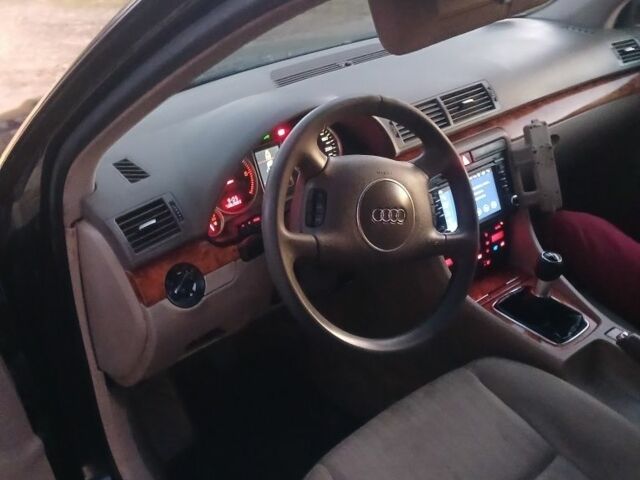 Чорний Ауді А4, об'ємом двигуна 0 л та пробігом 420 тис. км за 2000 $, фото 1 на Automoto.ua