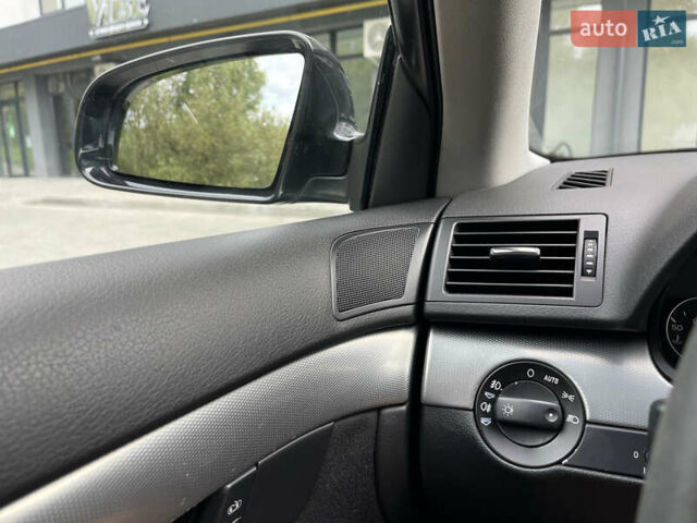 Чорний Ауді А4, об'ємом двигуна 1.9 л та пробігом 395 тис. км за 5500 $, фото 47 на Automoto.ua