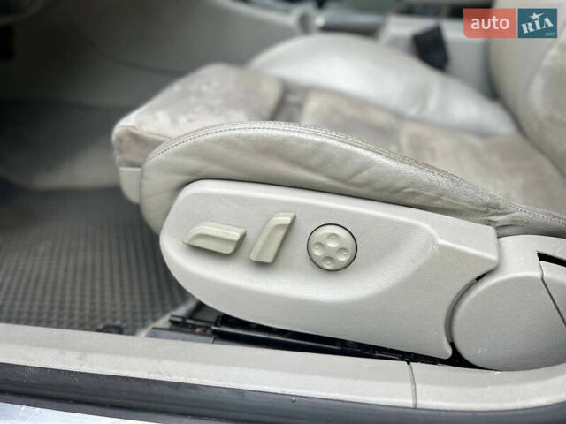 Чорний Ауді А4, об'ємом двигуна 2 л та пробігом 395 тис. км за 5950 $, фото 26 на Automoto.ua