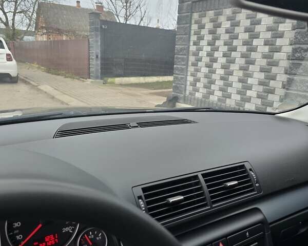 Черный Ауди А4, объемом двигателя 1.6 л и пробегом 221 тыс. км за 5999 $, фото 30 на Automoto.ua