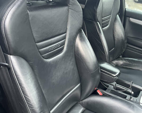 Черный Ауди А4, объемом двигателя 2.97 л и пробегом 296 тыс. км за 8650 $, фото 7 на Automoto.ua