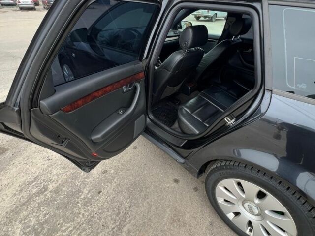 Черный Ауди А4, объемом двигателя 1.9 л и пробегом 370 тыс. км за 3350 $, фото 11 на Automoto.ua