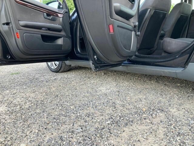 Черный Ауди А4, объемом двигателя 1.9 л и пробегом 333 тыс. км за 2500 $, фото 7 на Automoto.ua