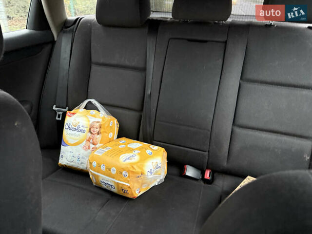 Черный Ауди А4, объемом двигателя 1.9 л и пробегом 300 тыс. км за 2850 $, фото 15 на Automoto.ua