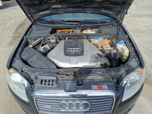 Черный Ауди А4, объемом двигателя 2 л и пробегом 305 тыс. км за 1650 $, фото 7 на Automoto.ua