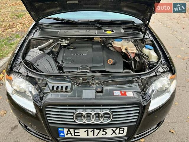 Ауді А4 2004 у Терновке на Automoto.ua Чорний Ауді А4, об'ємом двигуна 2 л та пробігом 230 тис. км за 6300 $, фото 8 на Automoto.ua