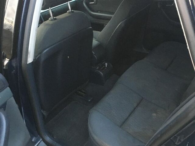 Черный Ауди А4, объемом двигателя 2 л и пробегом 3 тыс. км за 1500 $, фото 5 на Automoto.ua