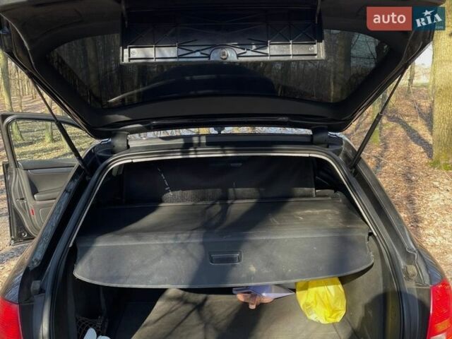 Черный Ауди А4, объемом двигателя 2 л и пробегом 250 тыс. км за 5300 $, фото 8 на Automoto.ua