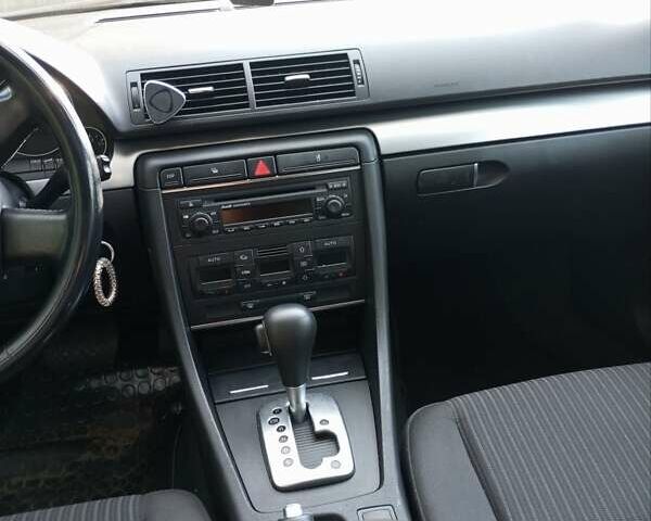 Черный Ауди А4, объемом двигателя 2 л и пробегом 195 тыс. км за 7799 $, фото 8 на Automoto.ua