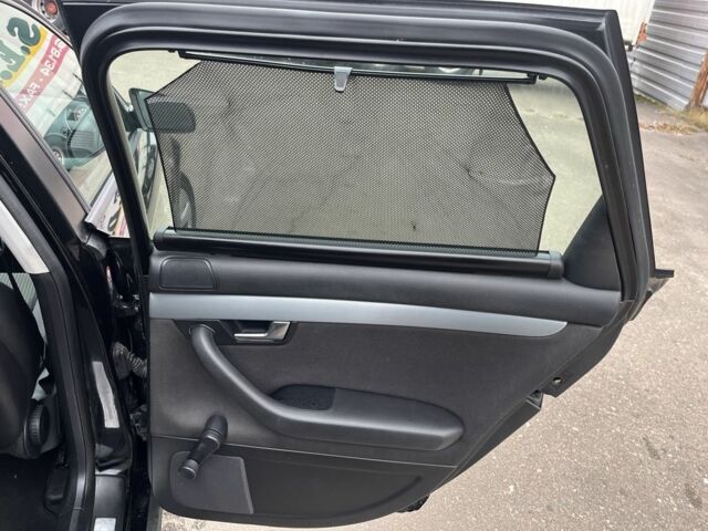 Черный Ауди А4, объемом двигателя 2 л и пробегом 276 тыс. км за 2850 $, фото 3 на Automoto.ua