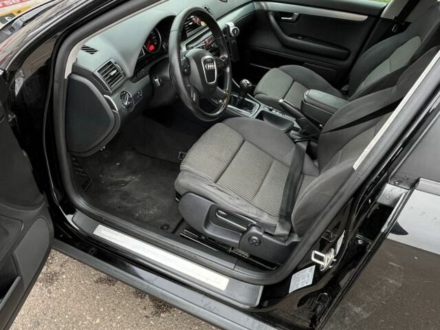 Черный Ауди А4, объемом двигателя 2 л и пробегом 276 тыс. км за 2850 $, фото 10 на Automoto.ua