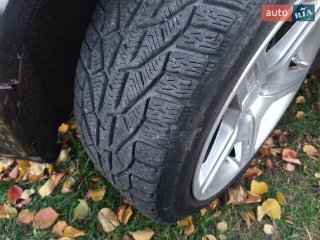 Чорний Ауді А4, об'ємом двигуна 1.97 л та пробігом 340 тис. км за 5300 $, фото 4 на Automoto.ua