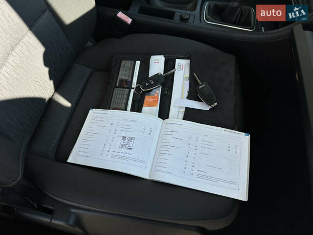 Ауди А4 2005 в Виннице на Automoto.ua Черный Ауди А4, объемом двигателя 1.6 л и пробегом 238 тыс. км за 6700 $, фото 48 на Automoto.ua