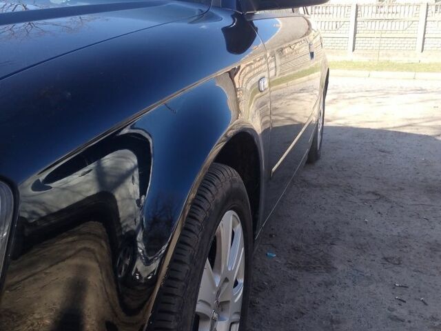 Чорний Ауді А4, об'ємом двигуна 2 л та пробігом 280 тис. км за 8000 $, фото 4 на Automoto.ua